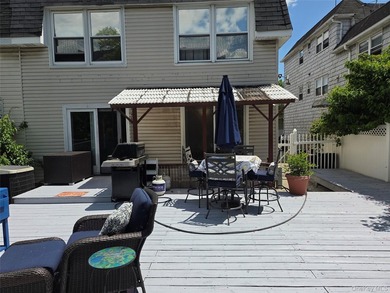 Both Units Well Kept Multi Family. Triplex All In Working - photo 16