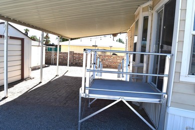 Gorgeous 2017 Schult Park Model with LOFT on a double lot with