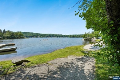 Wake up to the beauty of Highland Lakes in this move-in ready - photo 38