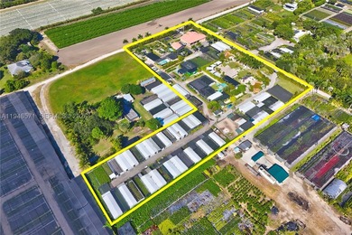 Rare turnkey income producing estate in The Redlands offering a - photo 1