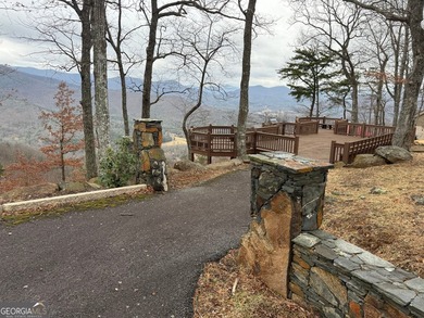 Follow your dreams to this exceptional mountain-view homesite in