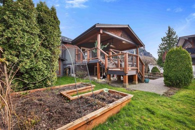 Tucked into the heart of Valleycliffe, this beautiful property - photo 21
