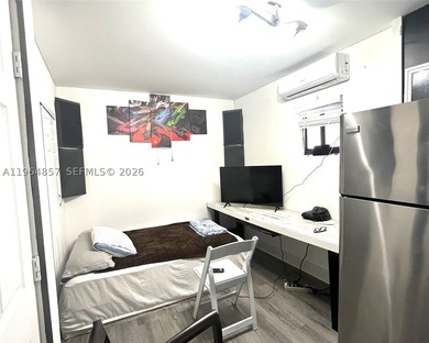 George's 3/2 + Den property, located in a quiet residential - photo 22