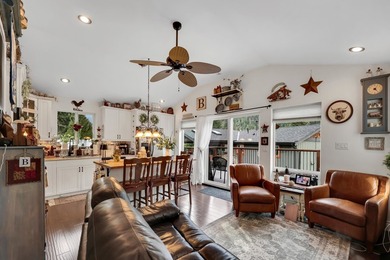 Tucked into the heart of Valleycliffe, this beautiful property - photo 25