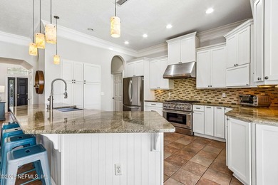 Ideally situated on a dead end street, east of A1A in the heart - photo 9