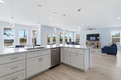Three-bedroom, two-and-a-half-bathroom, elevated - photo 12