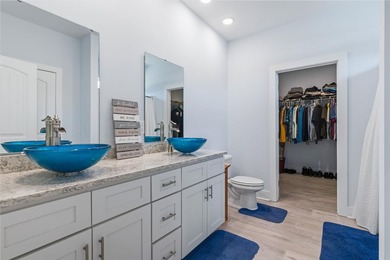 Three-bedroom, two-and-a-half-bathroom, elevated - photo 18