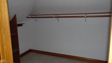 Bring your vision and make this spacious 4-bedroom home your - photo 22