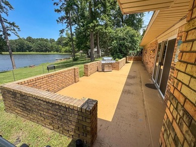 Welcome to The Homeplace, a private lakeside retreat in Hughes - photo 30