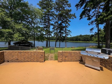 Welcome to The Homeplace, a private lakeside retreat in Hughes - photo 31