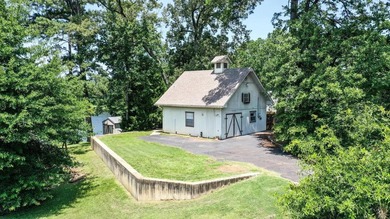Welcome to The Homeplace, a private lakeside retreat in Hughes - photo 36