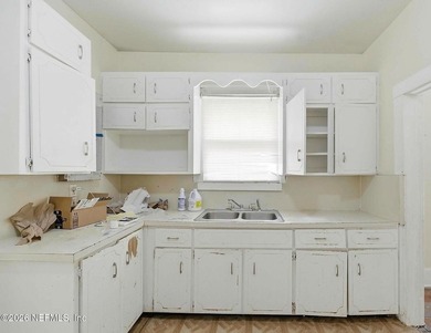Re-roof completed in 2023. This single-story 4-bedroom - photo 8