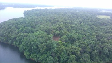 Beautiful lakefront property on SWEPCO Lake offering the perfect - photo 5