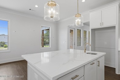 Welcome to luxury living in the sought-after Southampton Garden - photo 17