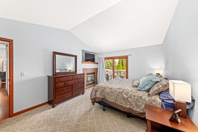 Sizable 3 BR, 2.5 BA 2.5 car att. split bedroom ranch with - photo 23