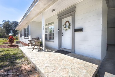 Welcome home to this beautifully updated 3-bedroom plus family - photo 8