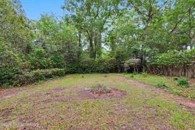 Spacious 3-bedroom, 2-bath home in the heart of Diamondhead on - photo 2