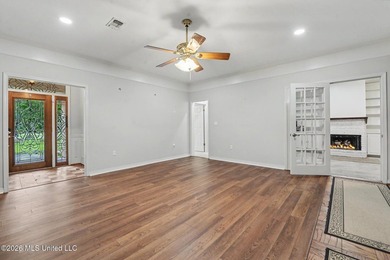 Spacious 3-bedroom, 2-bath home in the heart of Diamondhead on - photo 3