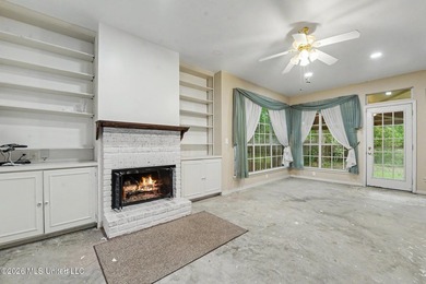 Spacious 3-bedroom, 2-bath home in the heart of Diamondhead on - photo 9