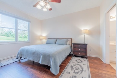 Welcome to this beautifully maintained 3-bedroom, 2-bathroom - photo 19