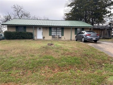 Fort Gibson Lake Home Sale Pending in Fort Gibson Oklahoma