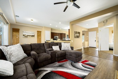 Immediate opportunity to own this beautifully maintained - photo 3