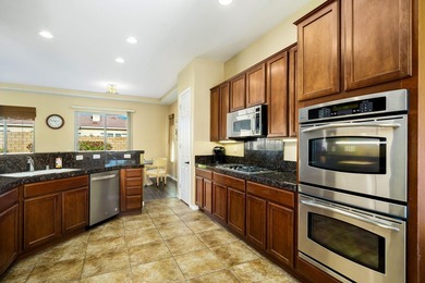 Immediate opportunity to own this beautifully maintained - photo 7