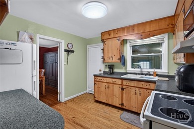 This home is conveniently located Midtown and is move-in ready - photo 7