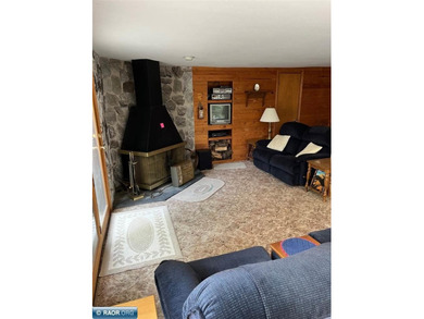 Rainy Lake vacation kit with batteries included. Everything you - photo 9