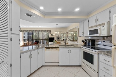 Live the Jupiter beach lifestyle in this charming 1 bed, 1.5 - photo 10