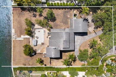Nestled within the ultra-exclusive, guard-gated community of - photo 12