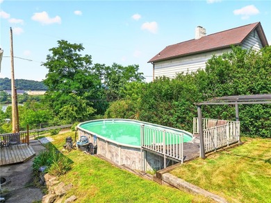 Welcome home to this adorable 2 story home with beautiful river - photo 23