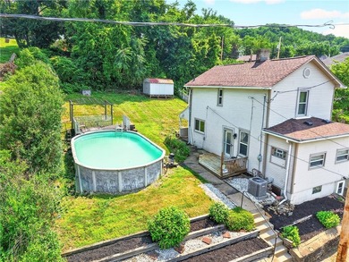 Welcome home to this adorable 2 story home with beautiful river - photo 24