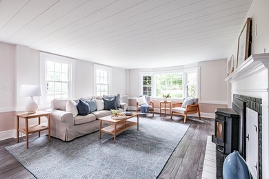 Rarely does a property offer this combination of privacy - photo 25
