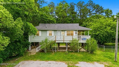 Great starter home in Orange Grove located in USDA eligible area - photo 2