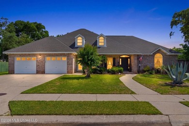 Welcome to an exceptional residence in the highly sought-after - photo 1