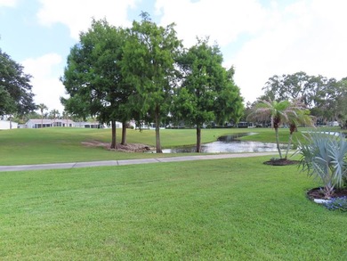 This 2001 3/2 Palm Harbor home offers you 1792sf of interior - photo 4