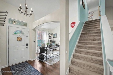 Welcome to Harbor Winds! This spacious and versatile home offers - photo 2