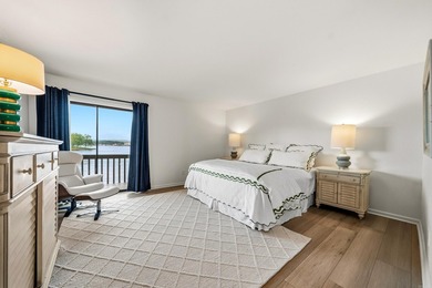 Updated lakefront condo right on the water available just in - photo 15