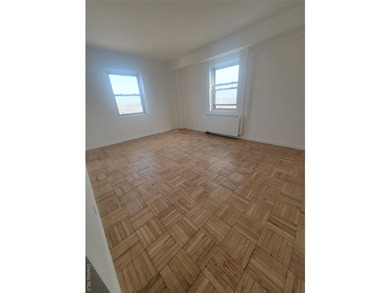 THIS UNIT HAS A SPECTACULAR VIEW OF THE CITY SKYLINE, LOCATED IN - photo 15