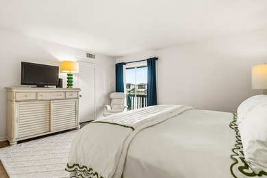 Updated lakefront condo right on the water available just in - photo 16