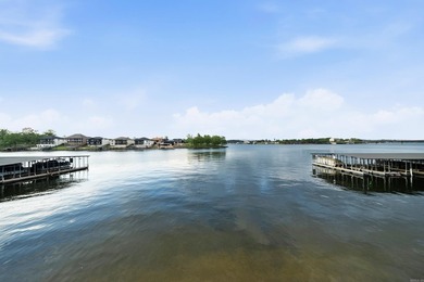 Updated lakefront condo right on the water available just in - photo 25