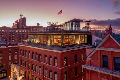 Welcome to The Penthouse on CongressaEUR*an incredible