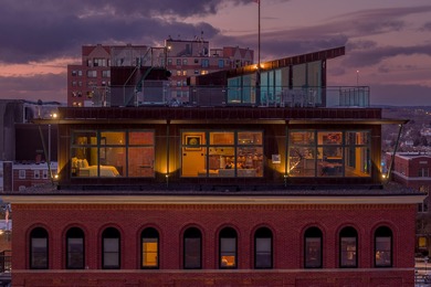 Welcome to The Penthouse on CongressaEUR*an incredible