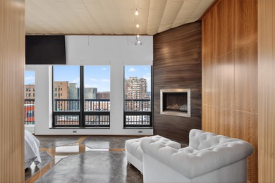 Welcome to The Penthouse on CongressaEUR*an incredible