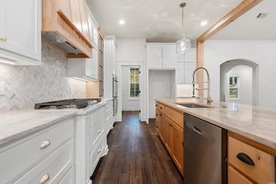 Brand new construction on 1.53 acres with Lake Hamilton access - photo 16