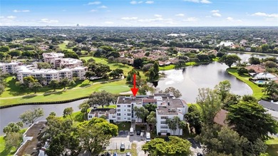 Located in the desirable Pine Island Ridge / Live Oak community