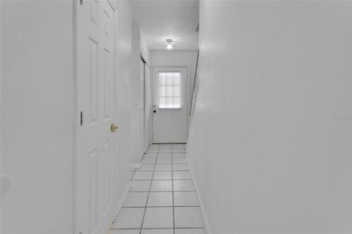 Welcome to a beautifully updated and meticulously maintained - photo 8