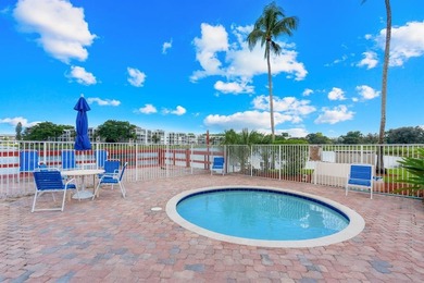 Located in the desirable Pine Island Ridge / Live Oak community