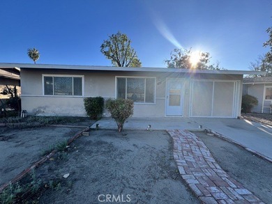 Diamond Valley Lake Home Active Under Contract in Hemet California